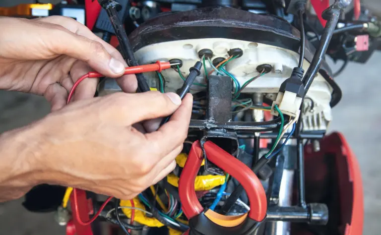 Como ligar um motor trifásico 380v em 220v monofásico