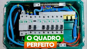 Exemplo de montagem de quadro de distribuição organizado