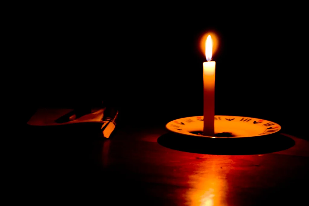 o que causa a falta de energia eletrica